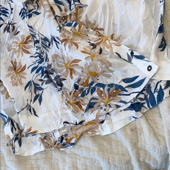 F r e e  P e o p l e • Tropical button down blouse - Picture 3 of 7